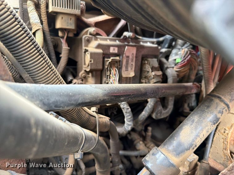 image for item FT6805 2010 International 7600 dump truck