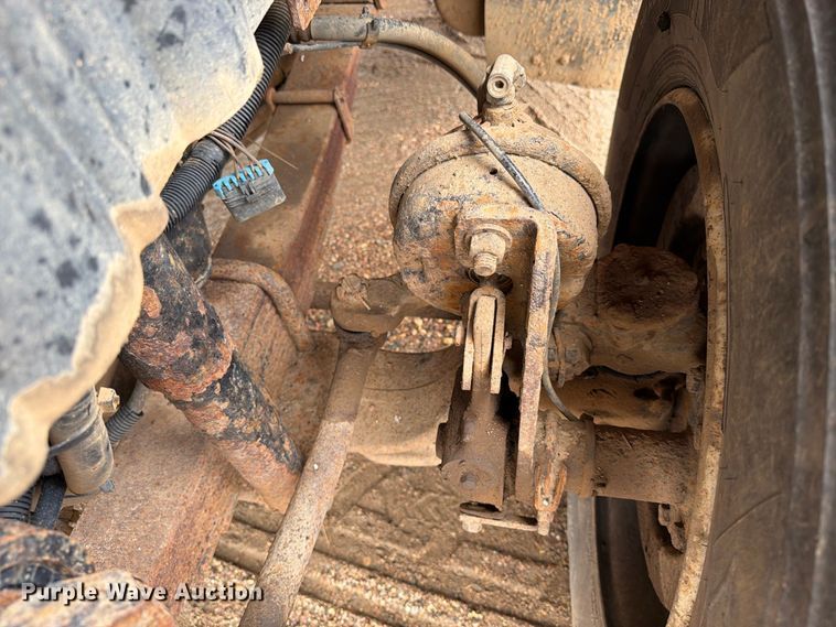 image for item FT6805 2010 International 7600 dump truck