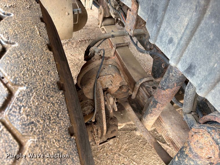 image for item FT6805 2010 International 7600 dump truck