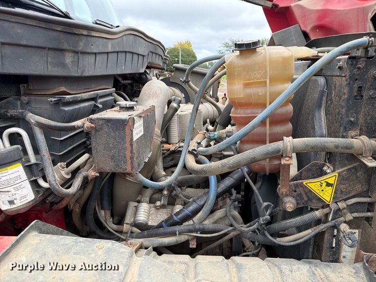 image for item FT6805 2010 International 7600 dump truck