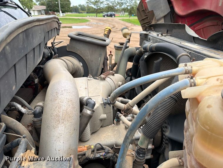 image for item FT6805 2010 International 7600 dump truck
