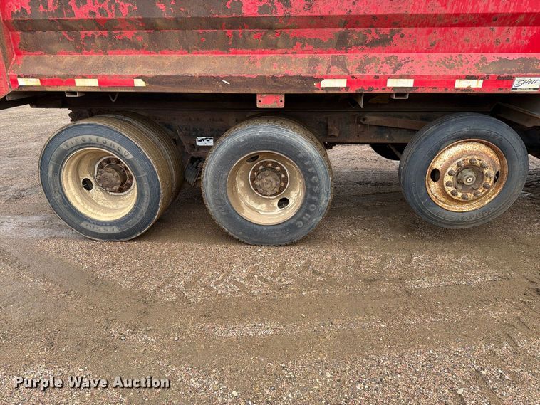 image for item FT6805 2010 International 7600 dump truck