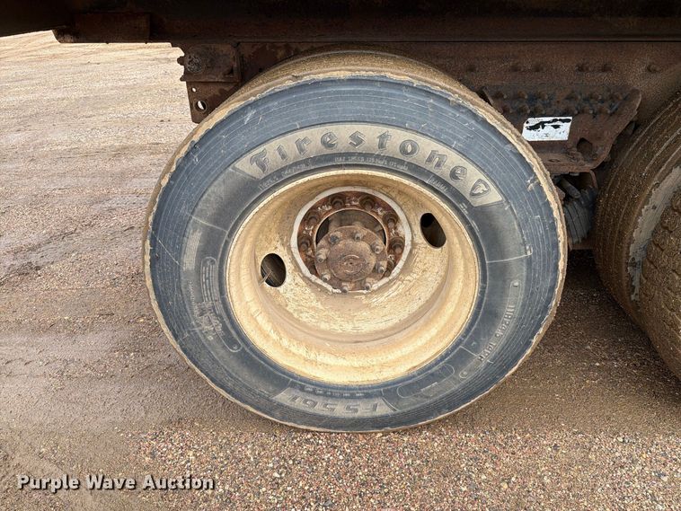 image for item FT6805 2010 International 7600 dump truck