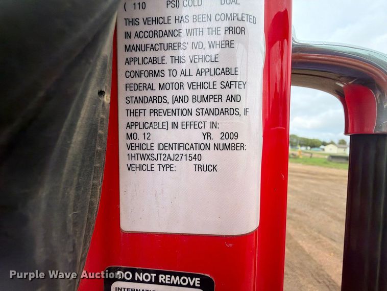 image for item FT6805 2010 International 7600 dump truck