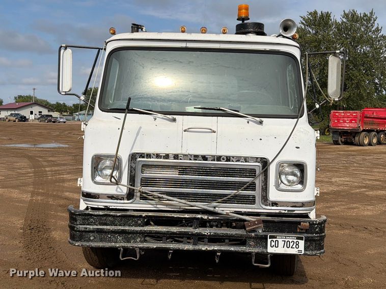 image for item FT6807 1979 International Cargostar semi truck