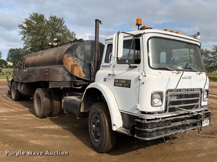 image for item FT6807 1979 International Cargostar semi truck