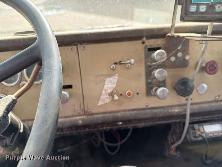 image for item FT6807 1979 International Cargostar semi truck