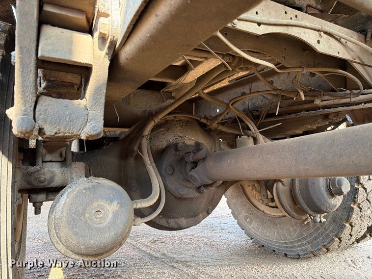 image for item FT6807 1979 International Cargostar semi truck