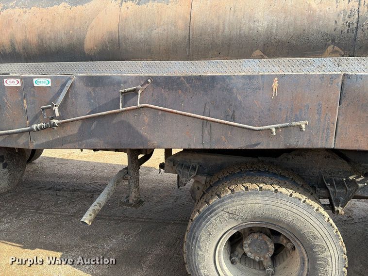 image for item FT6807 1979 International Cargostar semi truck