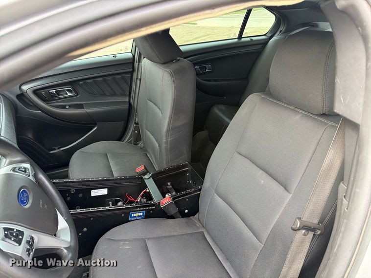 image for item FT6812 2017 Ford Taurus Police 