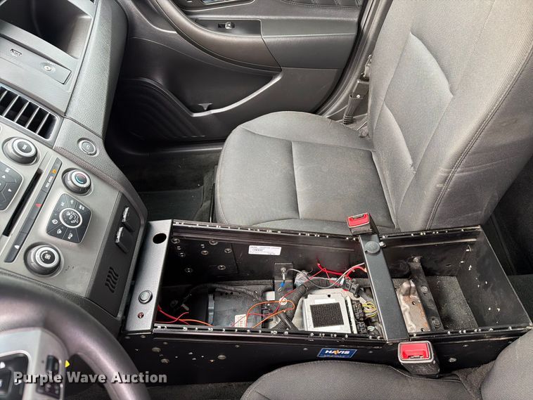 image for item FT6812 2017 Ford Taurus Police 