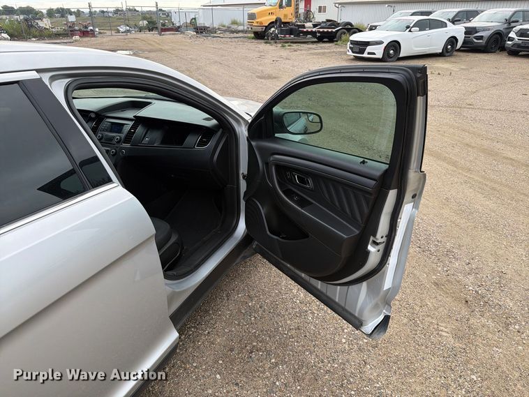 image for item FT6812 2017 Ford Taurus Police 