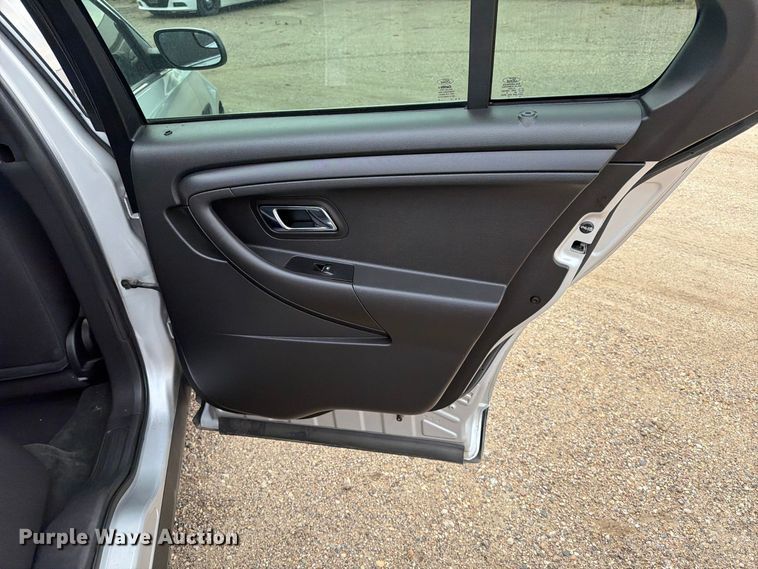 image for item FT6812 2017 Ford Taurus Police 