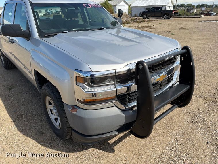 image for item FT6822 2016 Chevrolet Silverado 1500 Crew Cab pickup truck