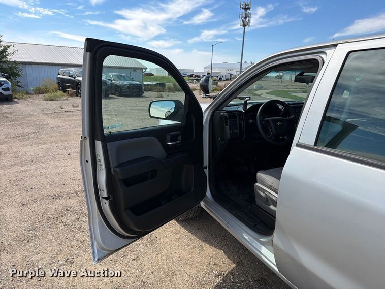 image for item FT6822 2016 Chevrolet Silverado 1500 Crew Cab pickup truck
