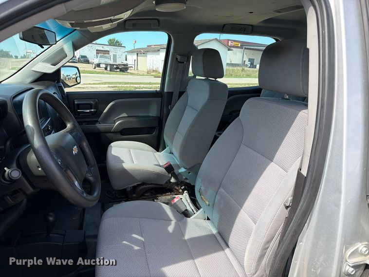 image for item FT6822 2016 Chevrolet Silverado 1500 Crew Cab pickup truck