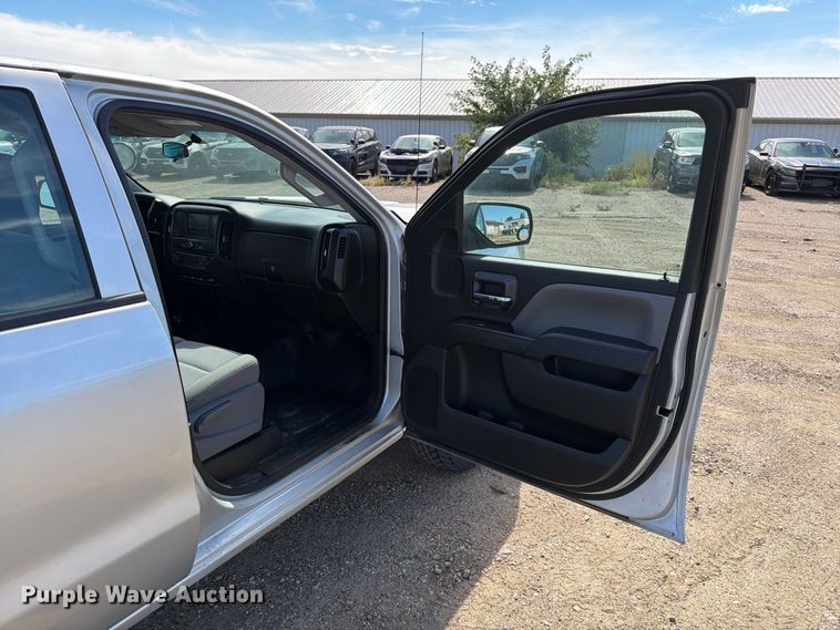 image for item FT6822 2016 Chevrolet Silverado 1500 Crew Cab pickup truck