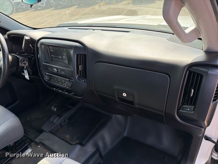 image for item FT6822 2016 Chevrolet Silverado 1500 Crew Cab pickup truck