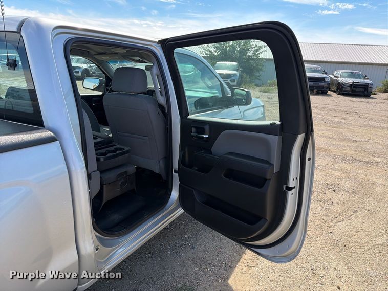 image for item FT6822 2016 Chevrolet Silverado 1500 Crew Cab pickup truck