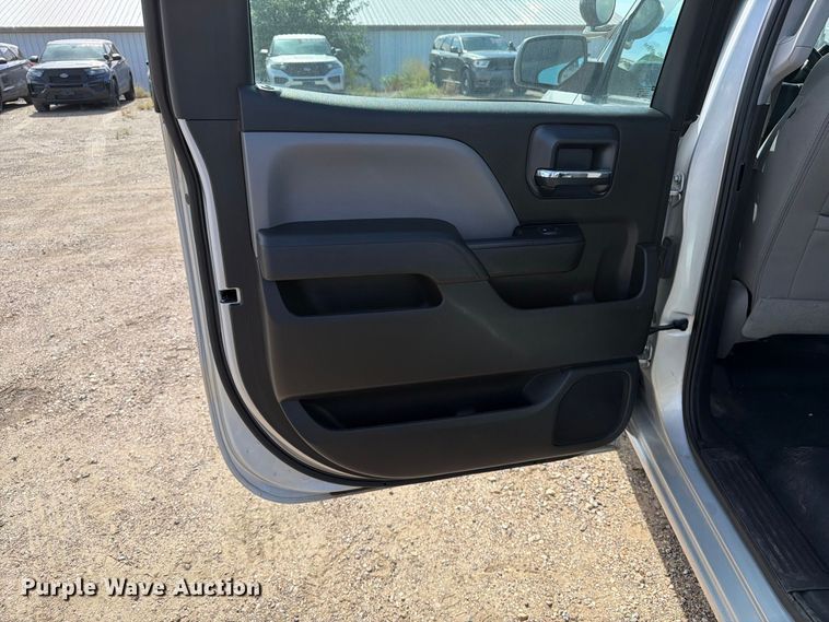 image for item FT6822 2016 Chevrolet Silverado 1500 Crew Cab pickup truck