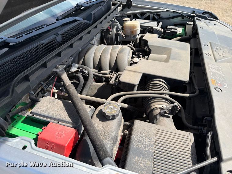 image for item FT6822 2016 Chevrolet Silverado 1500 Crew Cab pickup truck