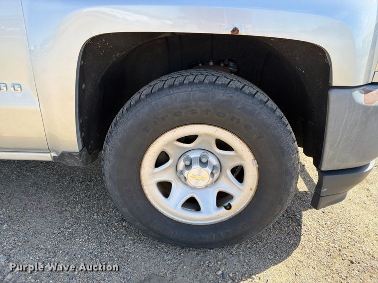 image for item FT6822 2016 Chevrolet Silverado 1500 Crew Cab pickup truck