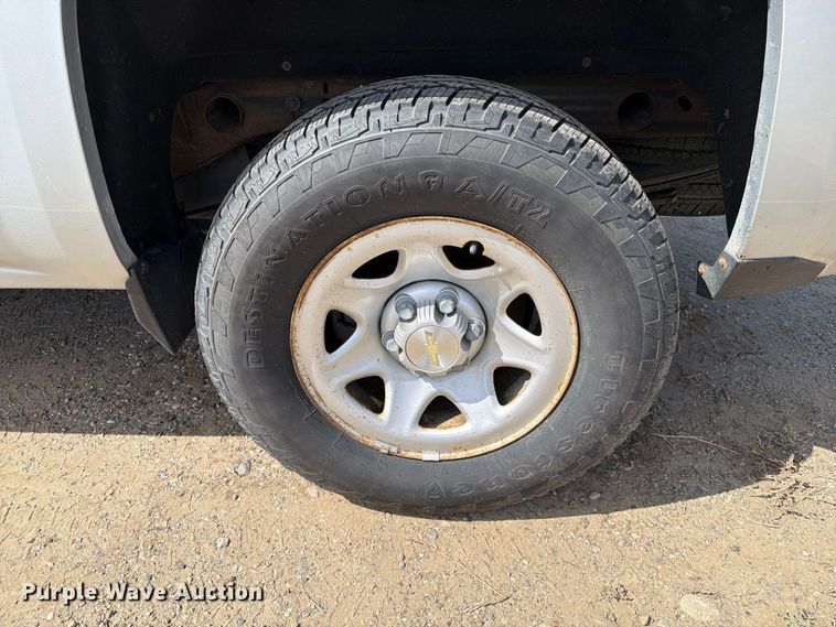 image for item FT6822 2016 Chevrolet Silverado 1500 Crew Cab pickup truck