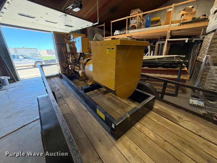 image for item FT6825 1995 Caterpillar SR4 B generator