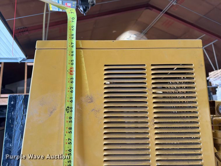image for item FT6825 1995 Caterpillar SR4 B generator