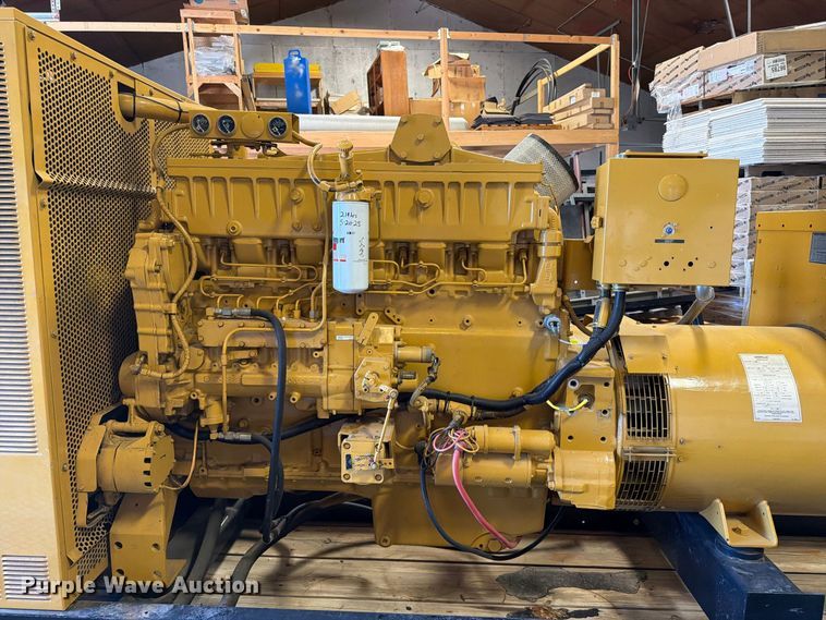 image for item FT6825 1995 Caterpillar SR4 B generator