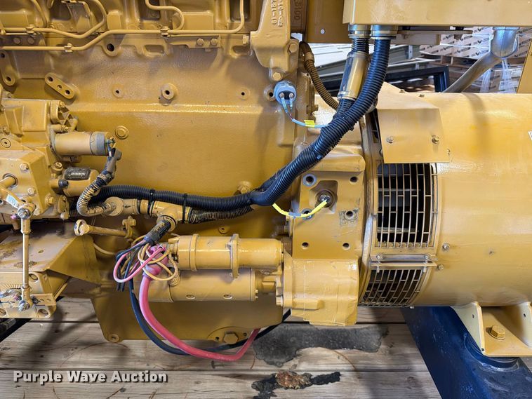 image for item FT6825 1995 Caterpillar SR4 B generator