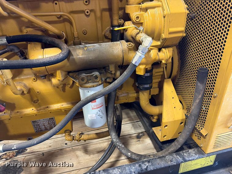 image for item FT6825 1995 Caterpillar SR4 B generator
