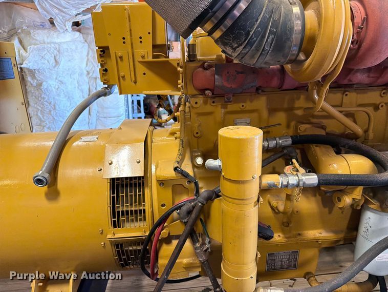 image for item FT6825 1995 Caterpillar SR4 B generator