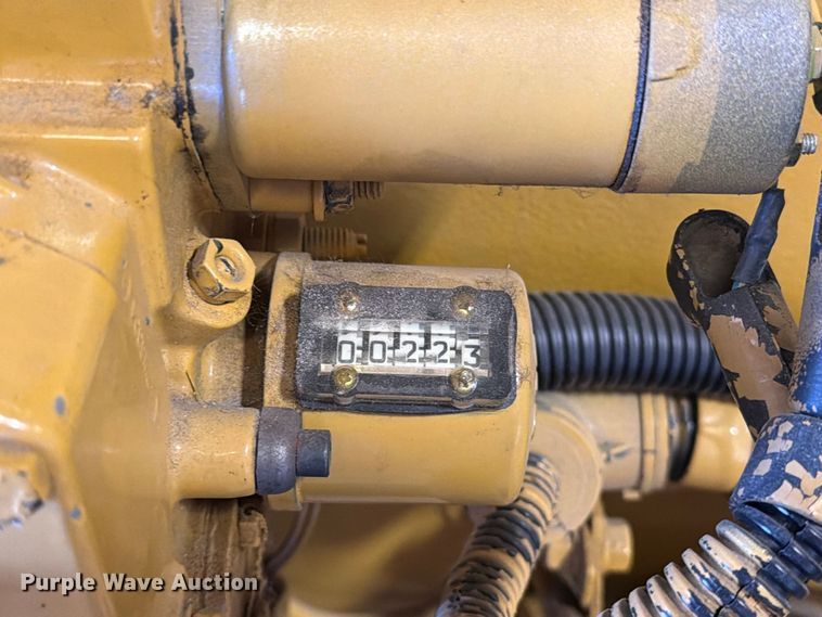 image for item FT6825 1995 Caterpillar SR4 B generator