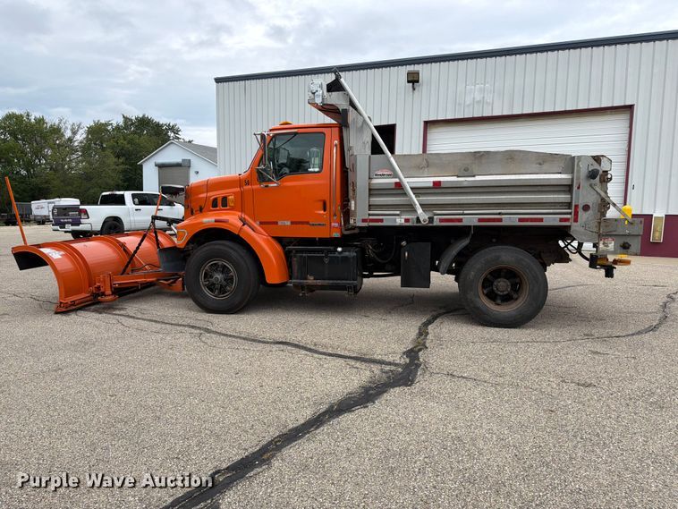 image for item FT7502 2002 Sterling L7500 dump truck