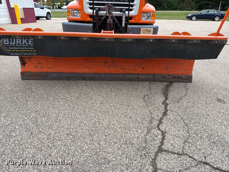 image for item FT7502 2002 Sterling L7500 dump truck