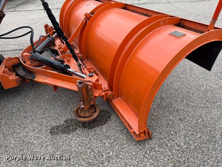 image for item FT7502 2002 Sterling L7500 dump truck