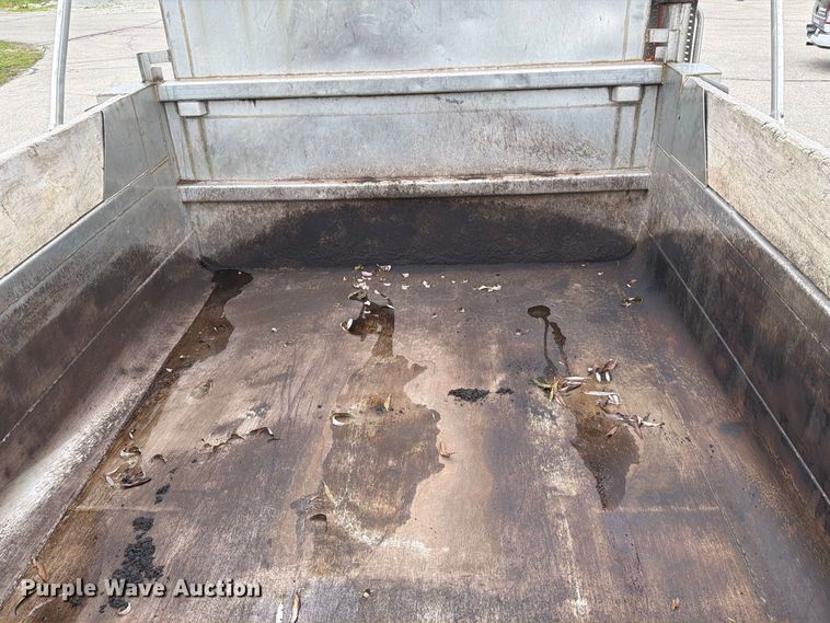 image for item FT7502 2002 Sterling L7500 dump truck