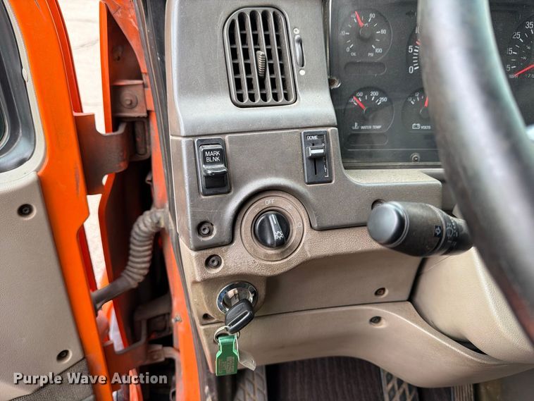 image for item FT7502 2002 Sterling L7500 dump truck