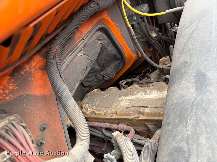 image for item FT7502 2002 Sterling L7500 dump truck
