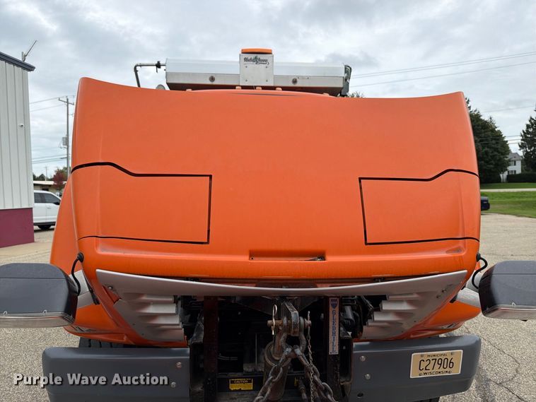 image for item FT7502 2002 Sterling L7500 dump truck