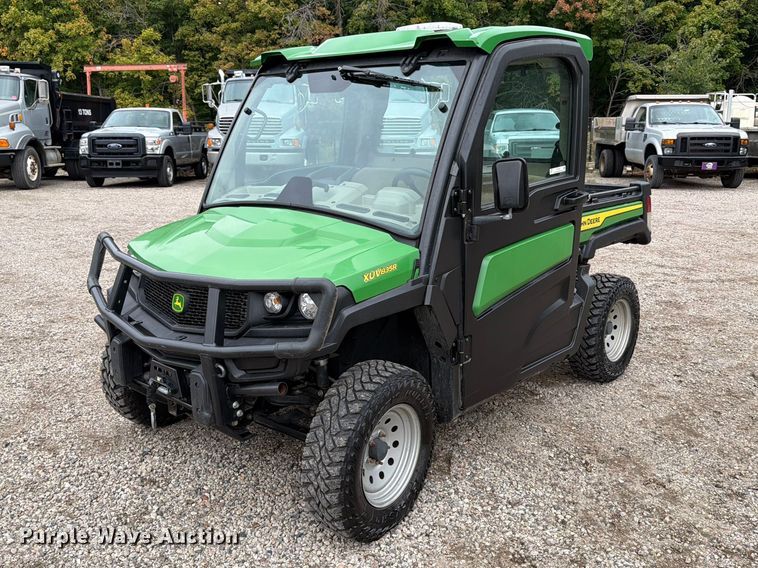 2021 John Deere 835R utility vehicle