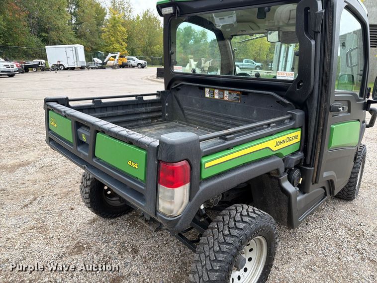 image for item FT7518 2021 John Deere 835R utility vehicle