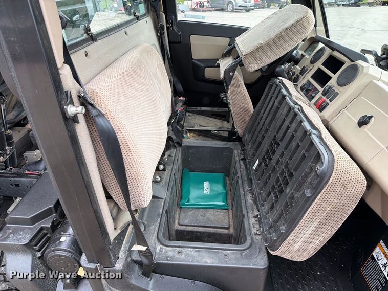 image for item FT7518 2021 John Deere 835R utility vehicle