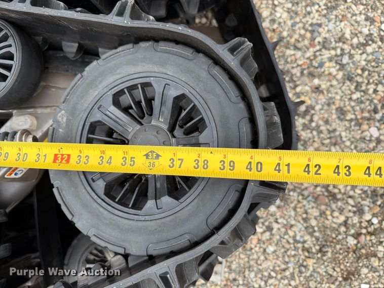 image for item FT7518 2021 John Deere 835R utility vehicle