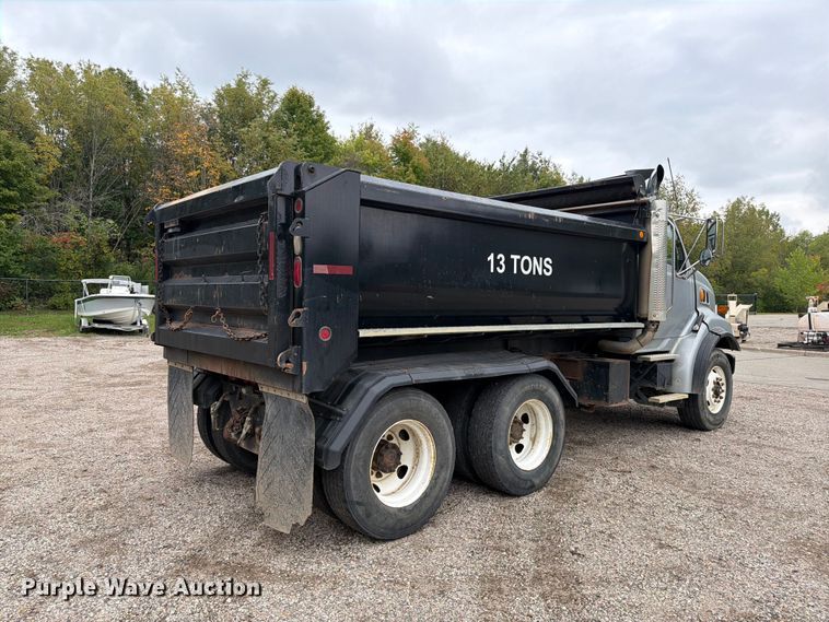 image for item FT7520 2004 Sterling Truck L9500 Series dump truck