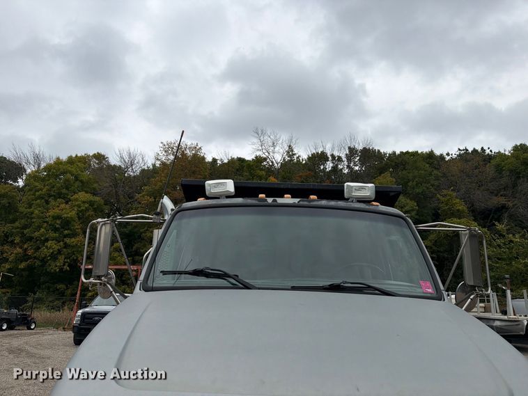 image for item FT7520 2004 Sterling Truck L9500 Series dump truck