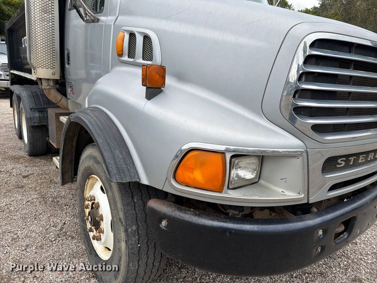 image for item FT7520 2004 Sterling Truck L9500 Series dump truck