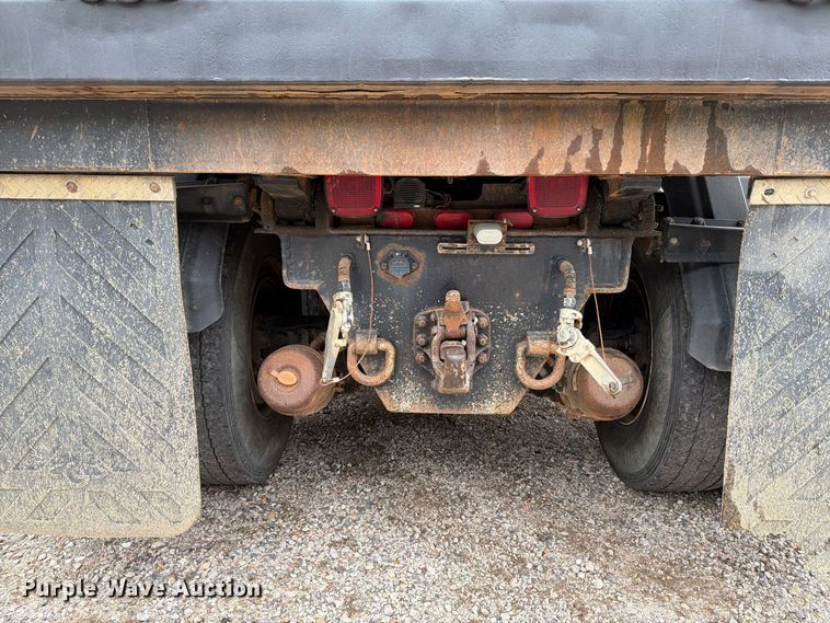 image for item FT7520 2004 Sterling Truck L9500 Series dump truck