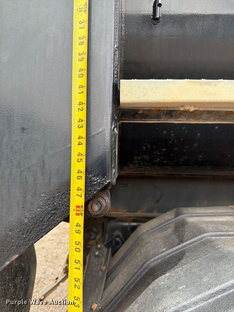 image for item FT7520 2004 Sterling Truck L9500 Series dump truck